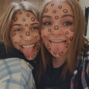 Meet your Posher, Alexandra